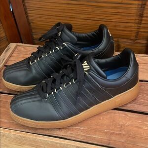 K-Swiss Men’s Court Shoes Size 10 1/2 Black with Gold trim Lace Up